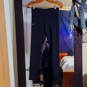 Under Armour black compression leggings cold gear new